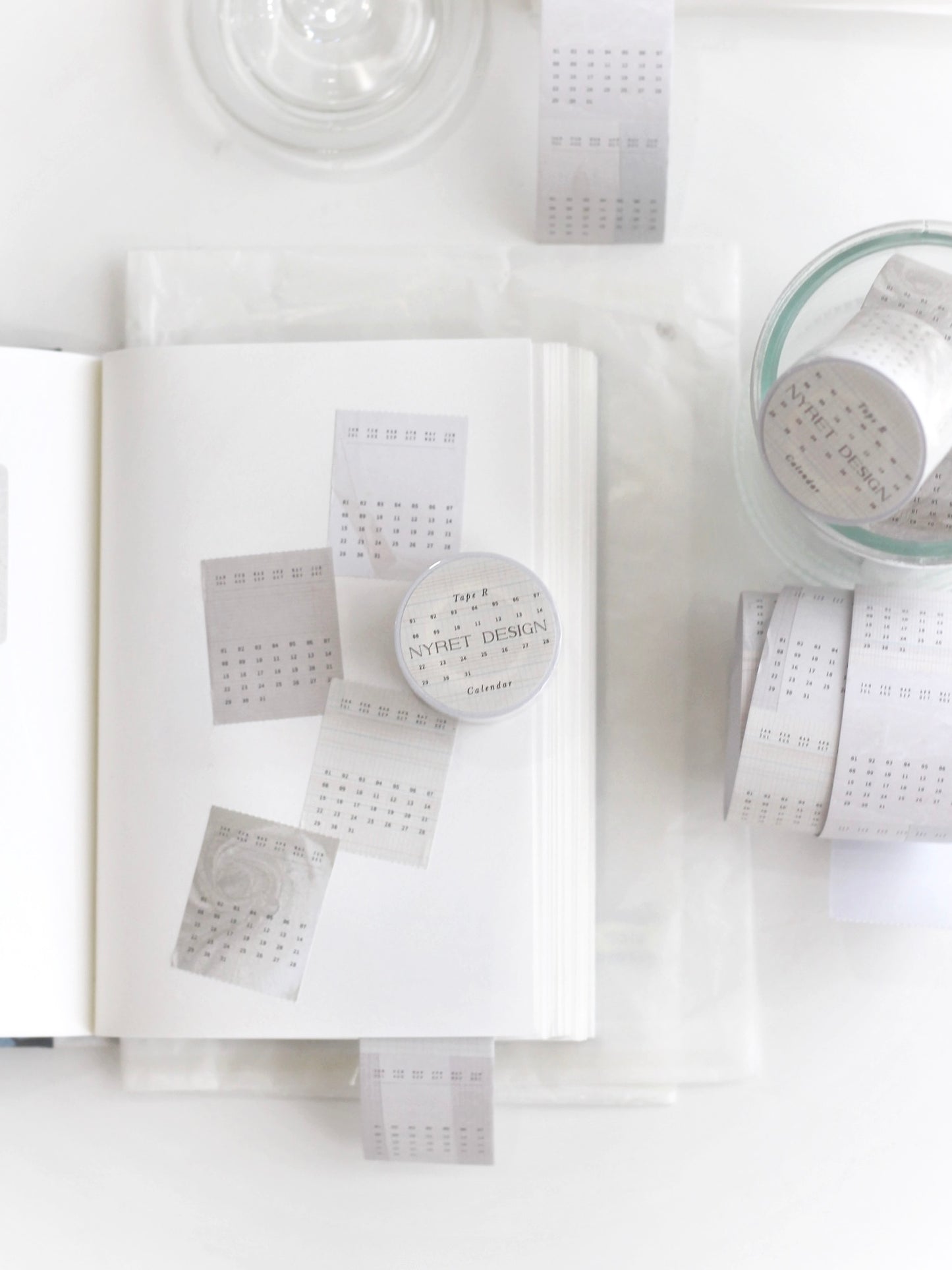 Tape R - Calendar